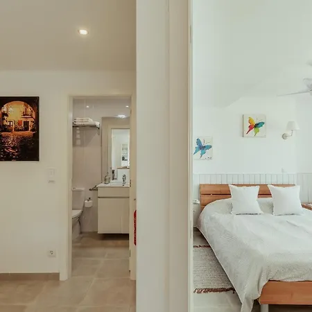 Ferienhaus In Mit Kleinem Gemeinsamem Pool