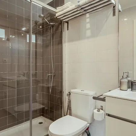 Ferienhaus In Mit Kleinem Gemeinsamem Pool *